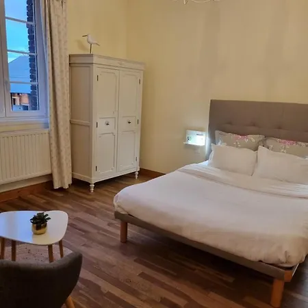 לינה וארוחת בוקר Ferme De L'abbaye 3*